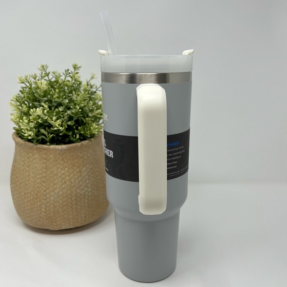 Stanley Adventure Quencher Travel Tumbler - 40oz - Picture 4 of 6